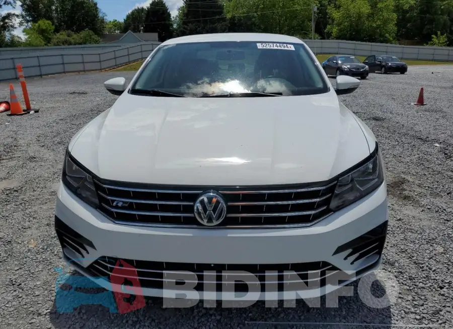 1VWDT7A37HC018769 Photo# 5