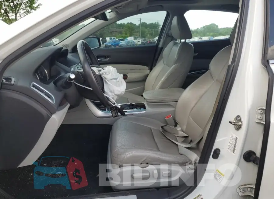19UUB1F50FA010200 Photo# 7