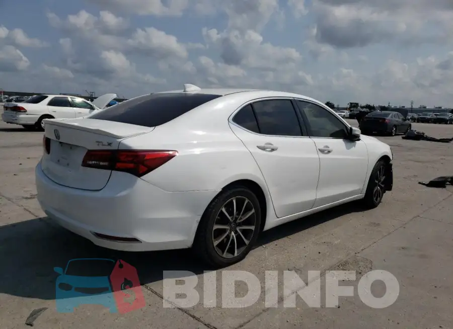 19UUB2F32FA017914 Photo# 3