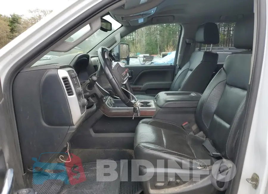 1GT12REG2KF130371 Photo# 7