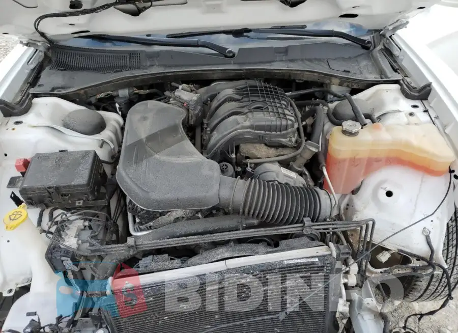 2C3CDXJG7FH746086 Photo# 11