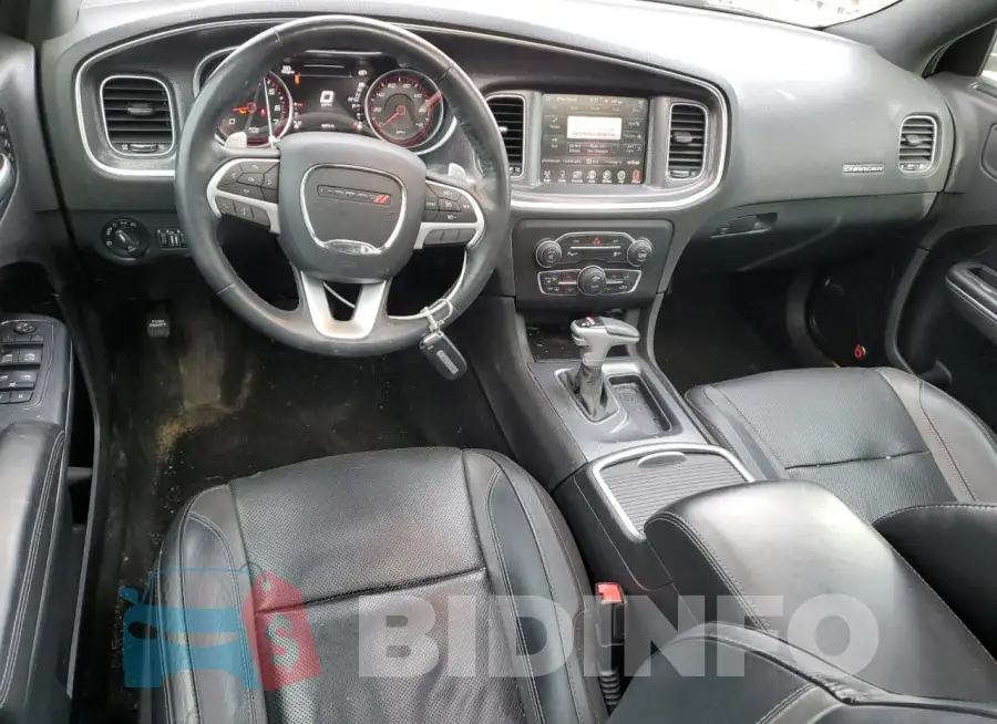 2C3CDXJG7FH746086 Photo# 8