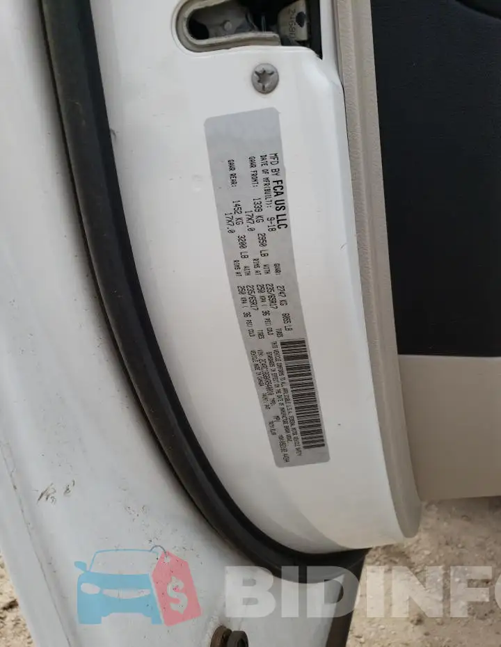 2C4RC1BG6KR540010 Photo# 13