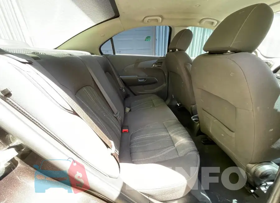 1G1JC5SH9F4111622 Photo# 6