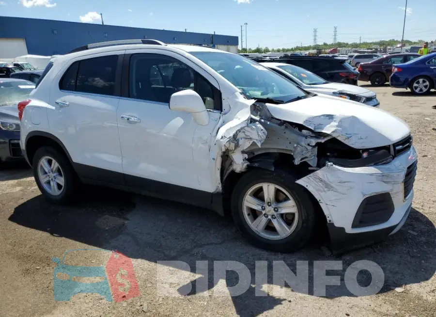 KL7CJLSB2HB185756 Photo# 4
