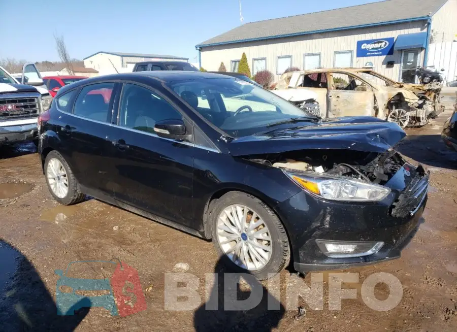 1FADP3N29HL328171 Photo# 4