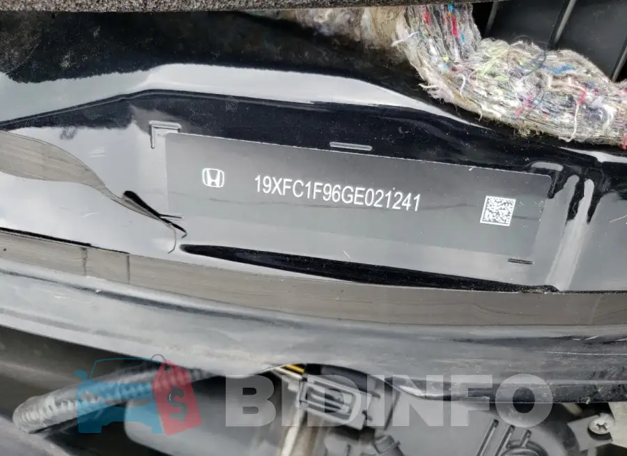 19XFC1F96GE021241 Photo# 13