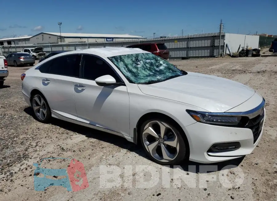 1HGCV2F95KA011641 Photo# 4