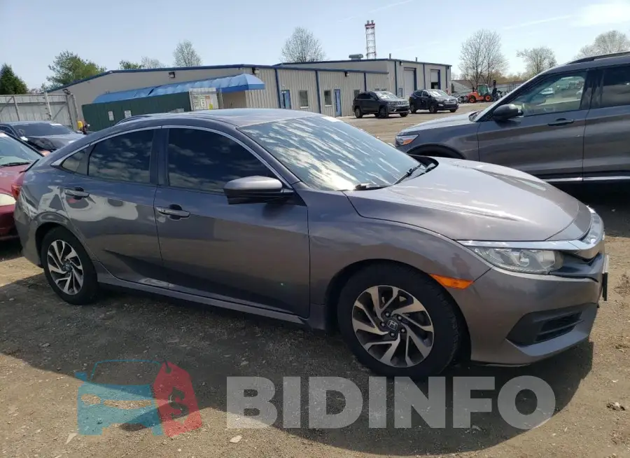 2HGFC2F70GH542742 Photo# 4