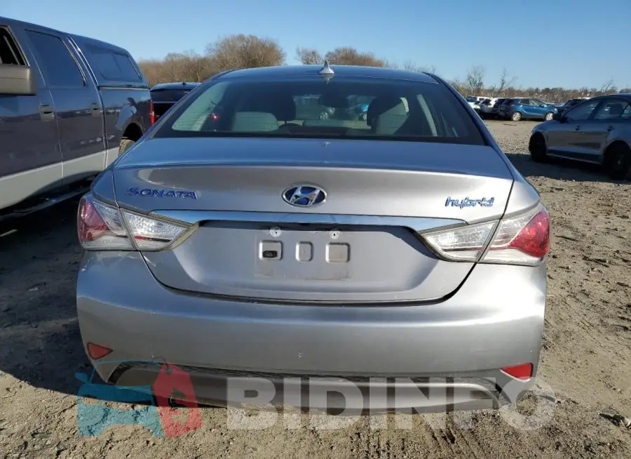 KMHEC4A48FA139152 Photo# 6