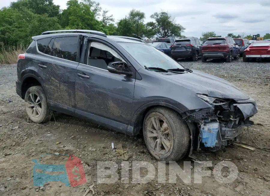 JTMRFREVXJJ720755 Photo# 4