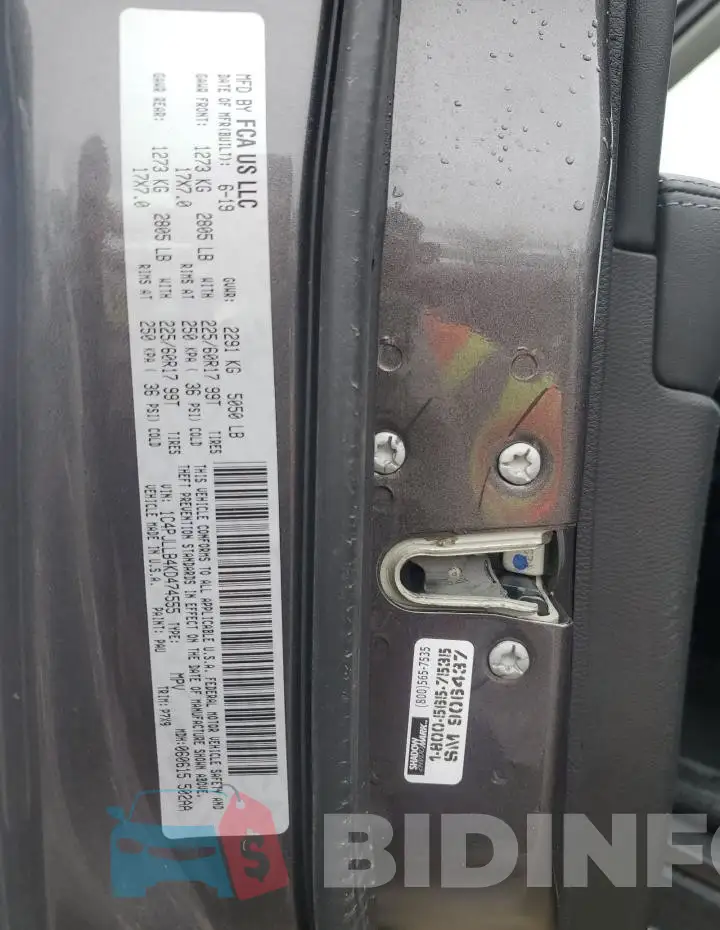 1C4PJLLB4KD474555 Photo# 13