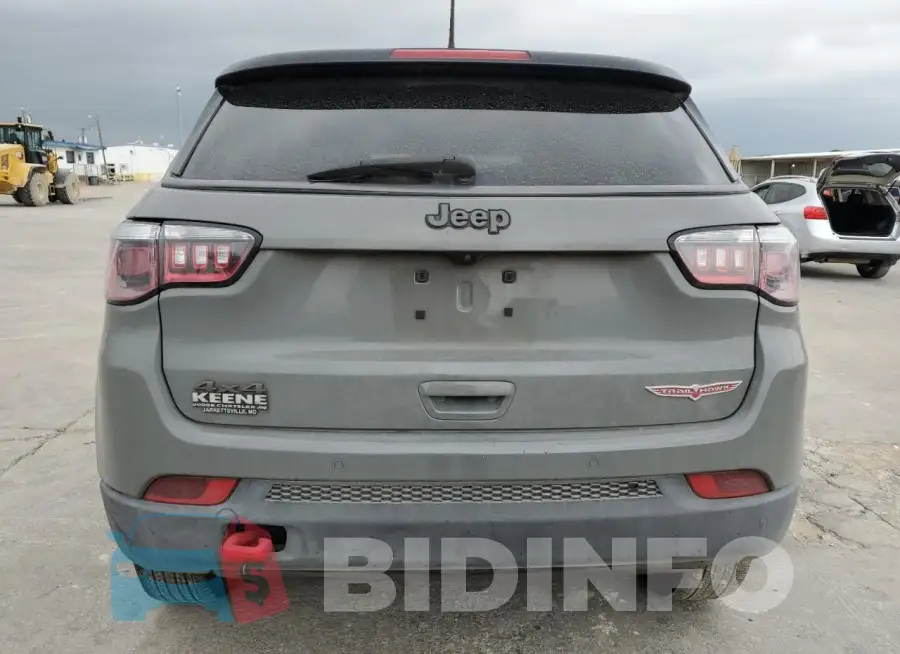 3C4NJDDB3LT117116 Photo# 6