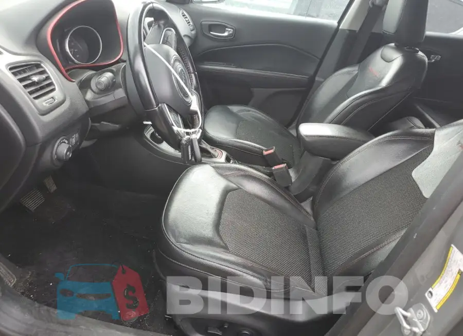 3C4NJDDB3LT117116 Photo# 7