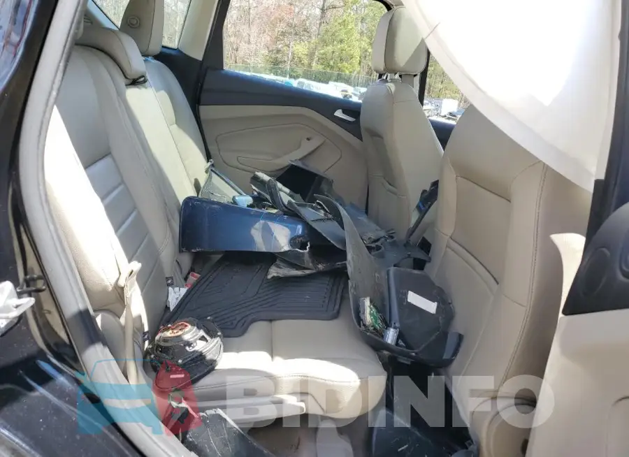 1FADP5CU3GL100519 Photo# 10