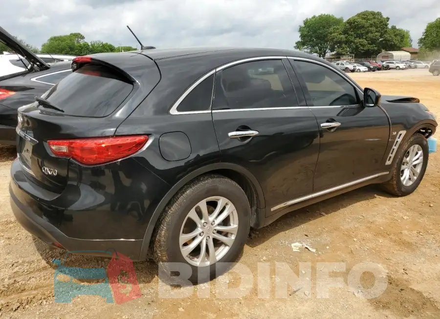 JN8CS1MWXHM412821 Photo# 3