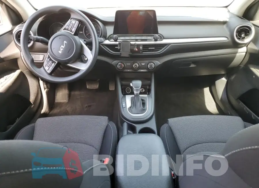 3KPF24AD9PE550585 Photo# 8