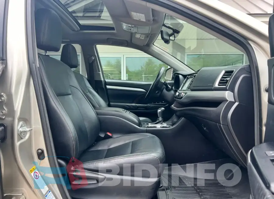 5TDJKRFH6FS159532 Photo# 5