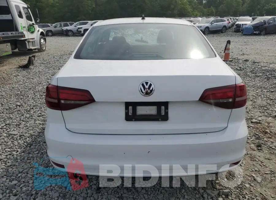 3VW167AJ2HM400814 Photo# 6