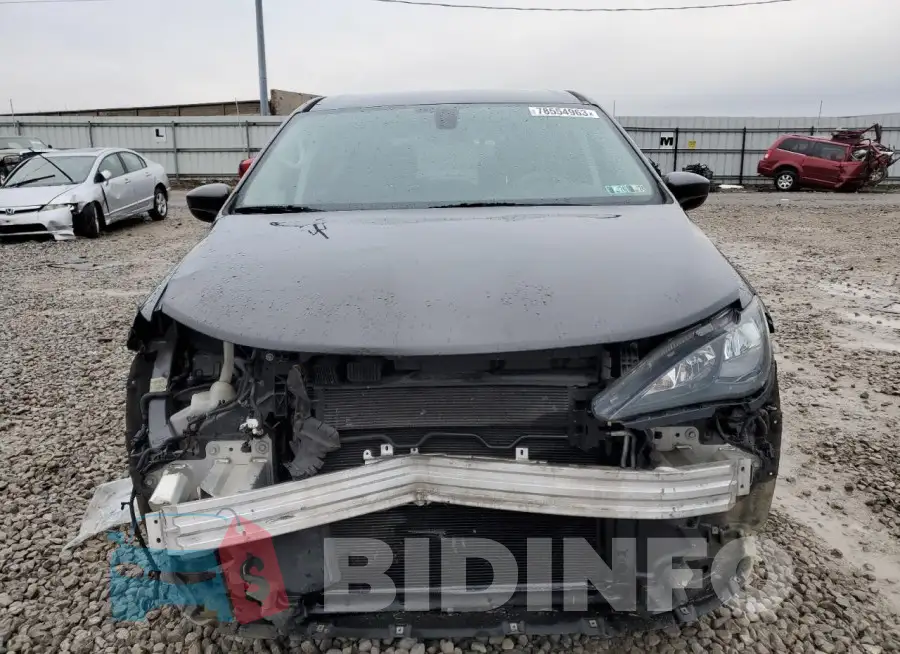 2C4RC1DG8HR593278 Photo# 5