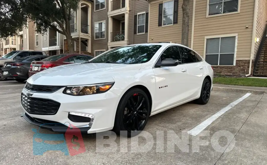 1G1ZD5ST2JF291091 Photo# 2