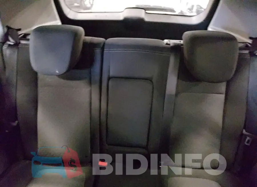 3GNCJNSB7JL329585 Photo# 10