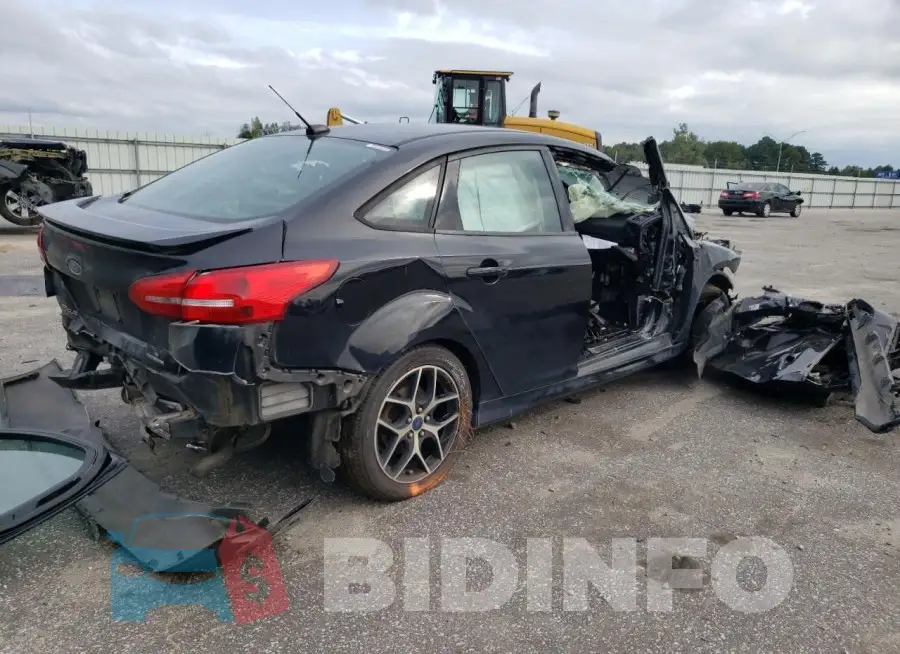 1FADP3F20GL202522 Photo# 3