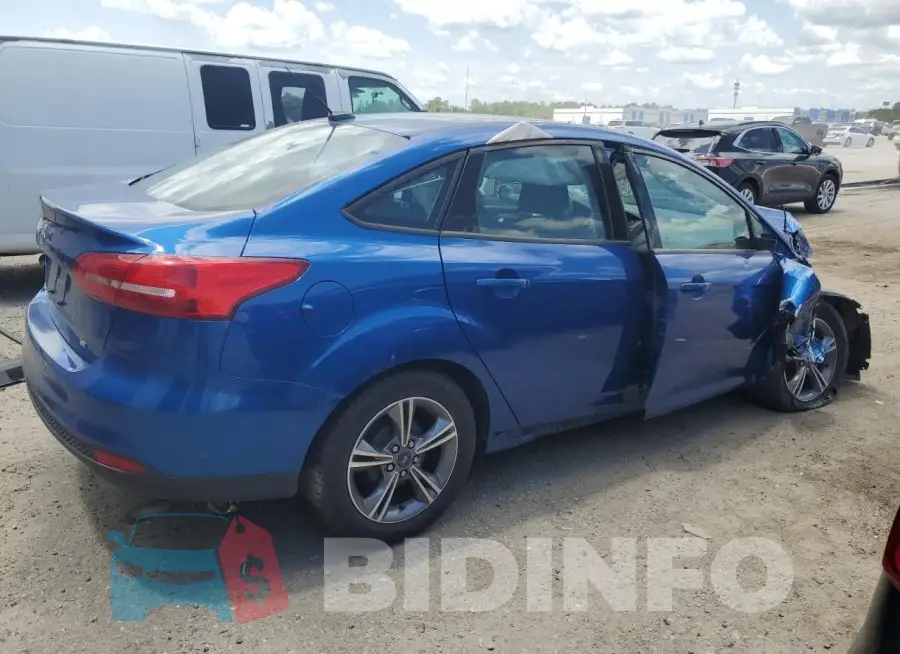 1FADP3F25JL227021 Photo# 3