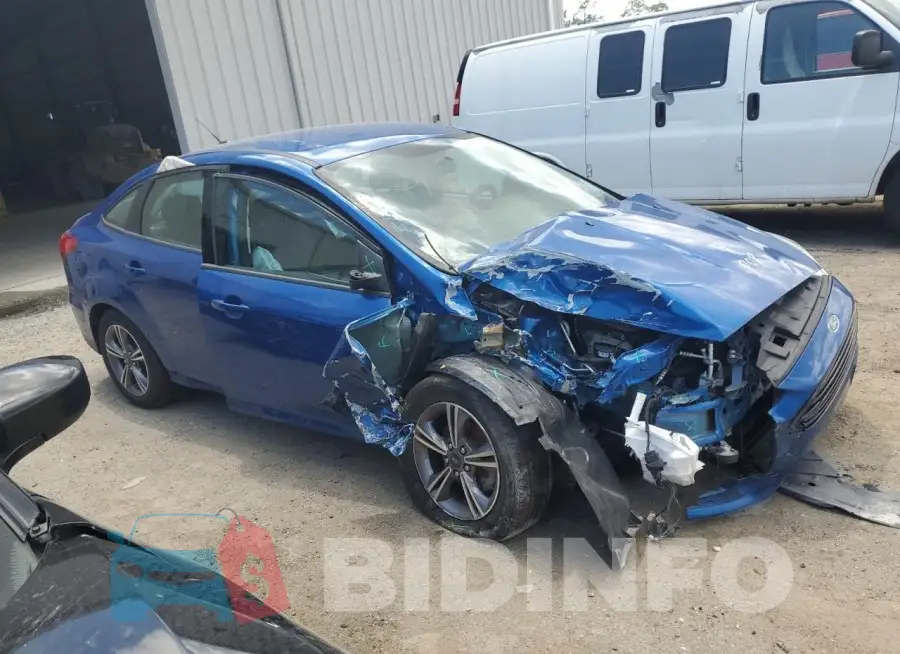 1FADP3F25JL227021 Photo# 4