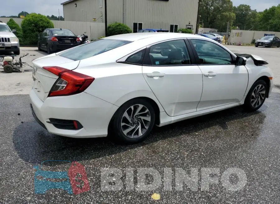 19XFC2F79GE233409 Photo# 3