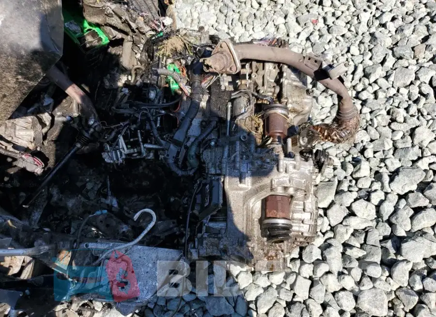 19XFC2F86GE216012 Photo# 12