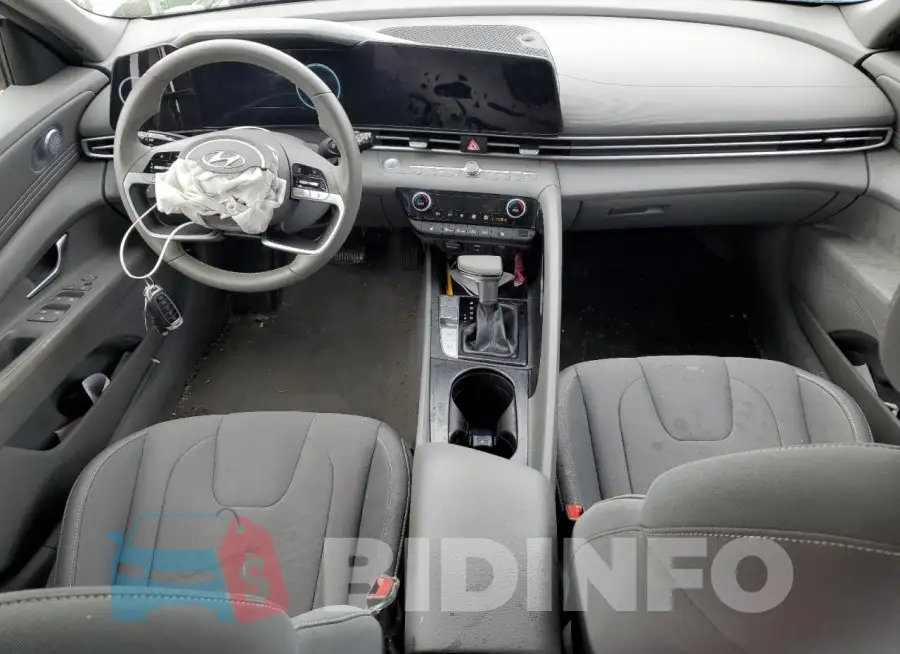 5NPLS4AG4PH115241 Photo# 8