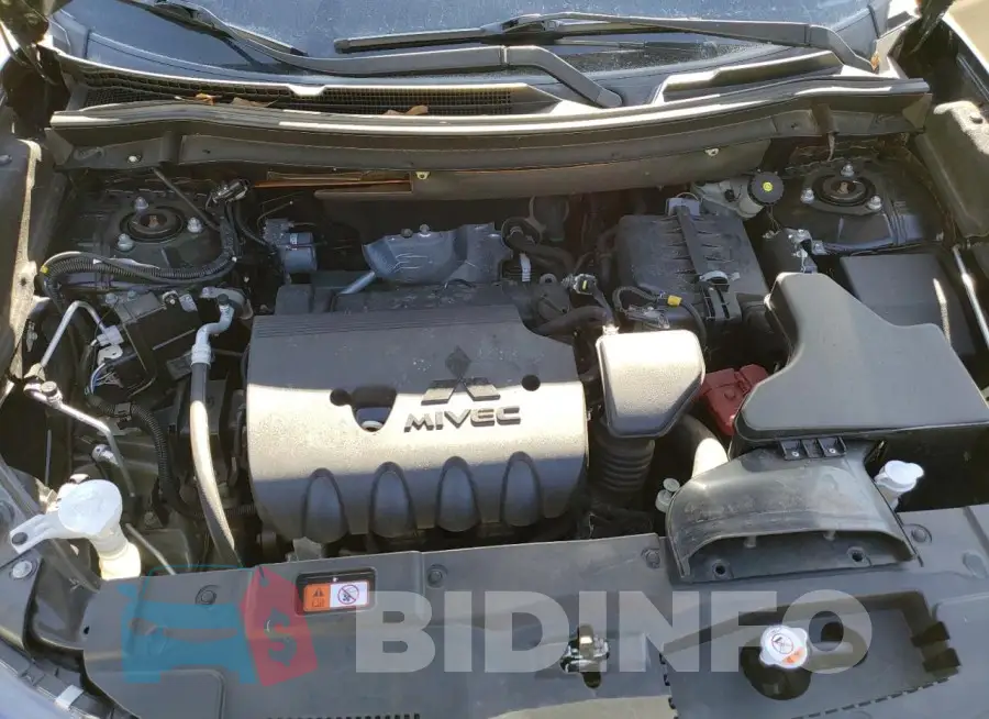 JA4AD3A35KZ045057 Photo# 12
