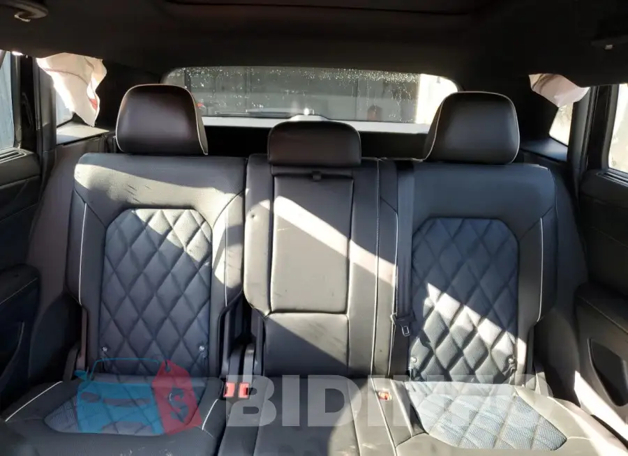 1V2FE2CA9RC210859 Photo# 10