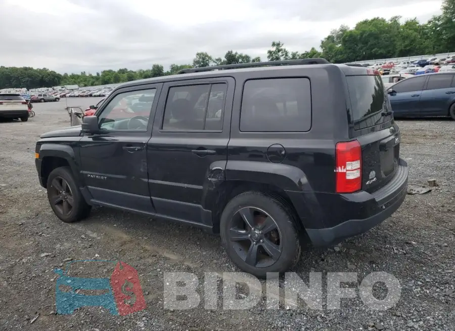 1C4NJRFB8FD258526 Photo# 2
