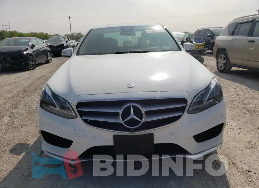WDDHF8JBXFB155836 Photo# 5