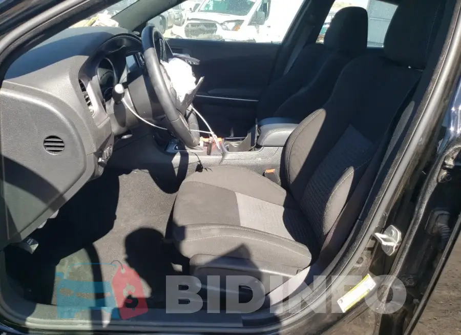 2C3CDXHG4PH611851 Photo# 7