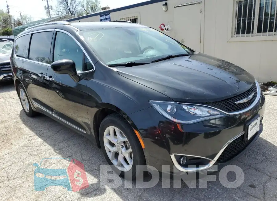 2C4RC1EG9HR846431 Photo# 4
