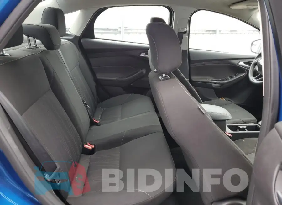 1FADP3F20JL206738 Photo# 10