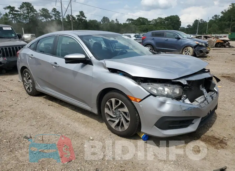 19XFC2F74HE003844 Photo# 4