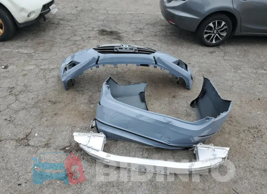 1HGCV2F38NA023556 Photo# 12