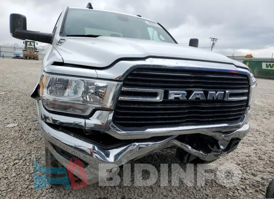 3C63R3HL4MG689262 Photo# 5