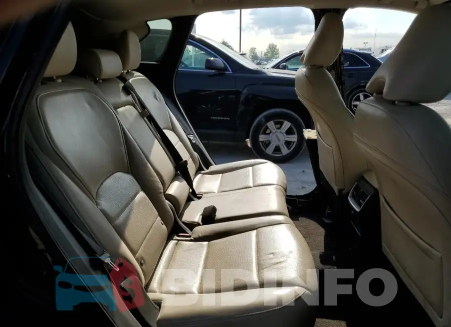 3PCAJ5M38KF101116 Photo# 11