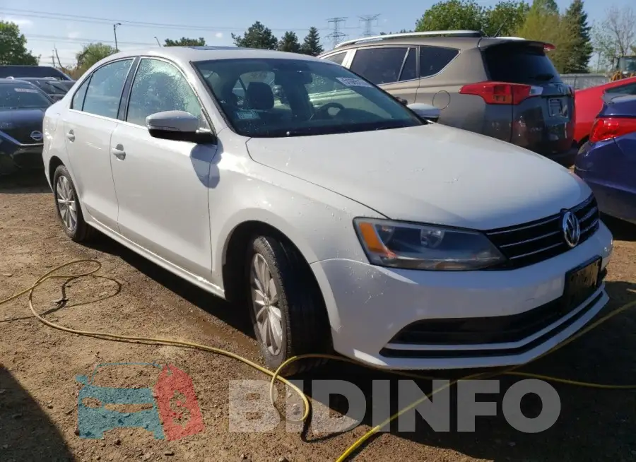 3VWD17AJ5FM326829 Photo# 4