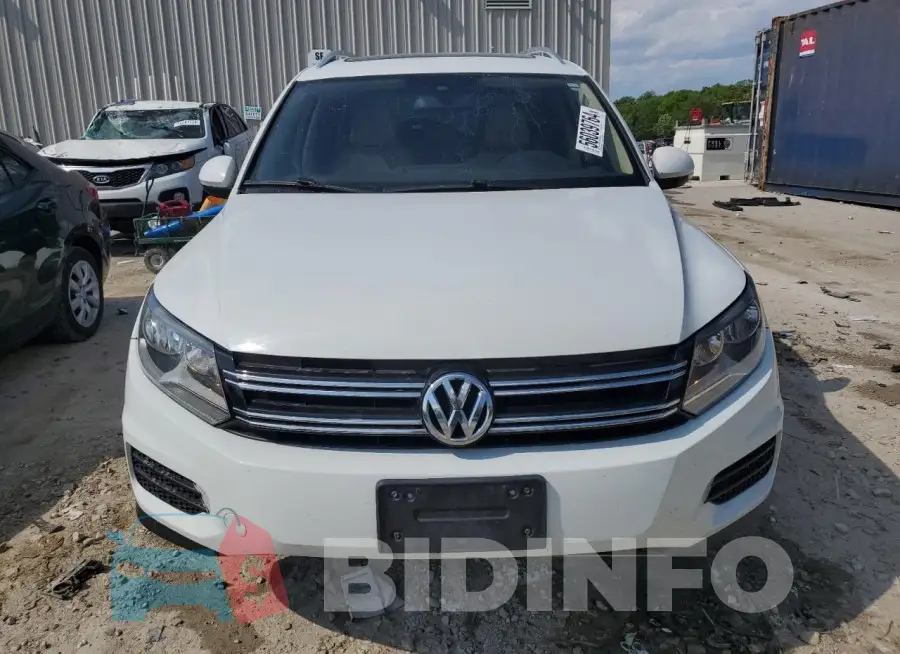 WVGRV7AX1HK025577 Photo# 5