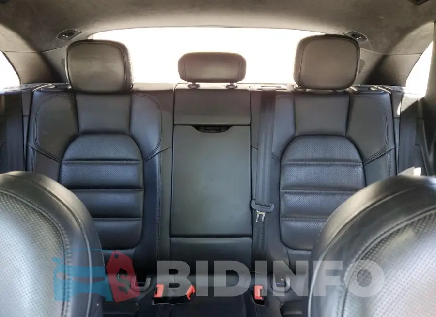 WP1AF2A52GLB94921 Photo# 10