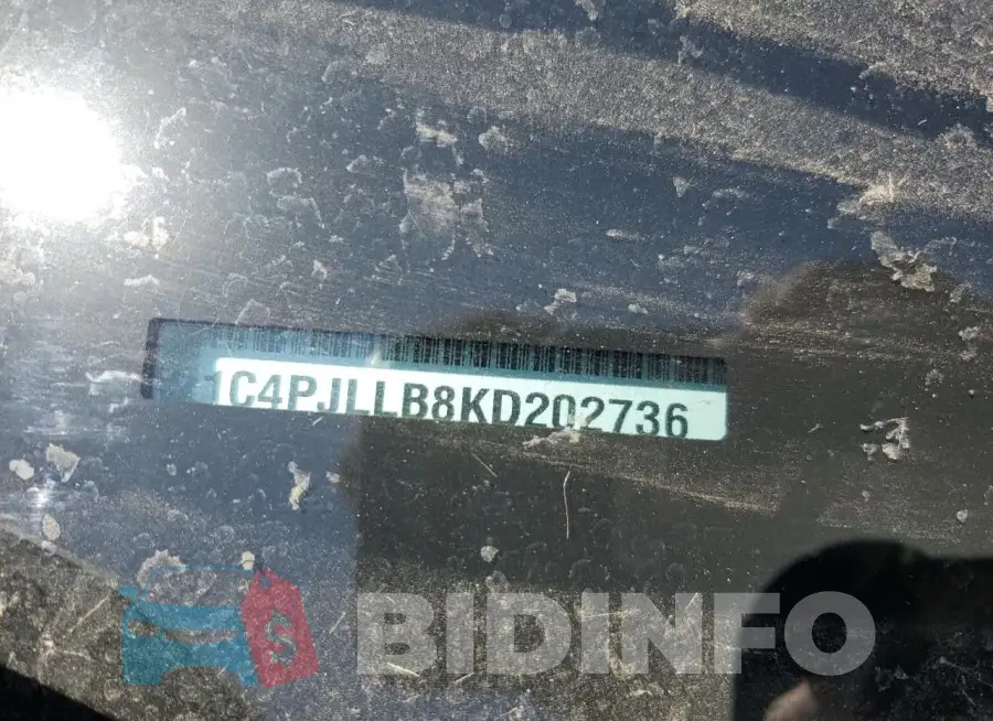 1C4PJLLB8KD202736 Photo# 12