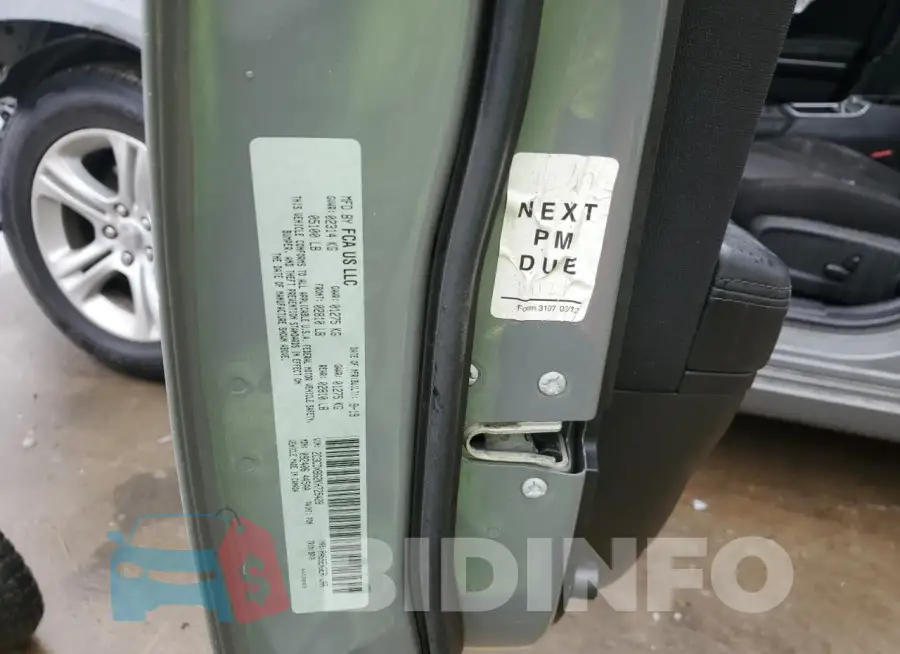 2C3CDXBG2KH725428 Photo# 12