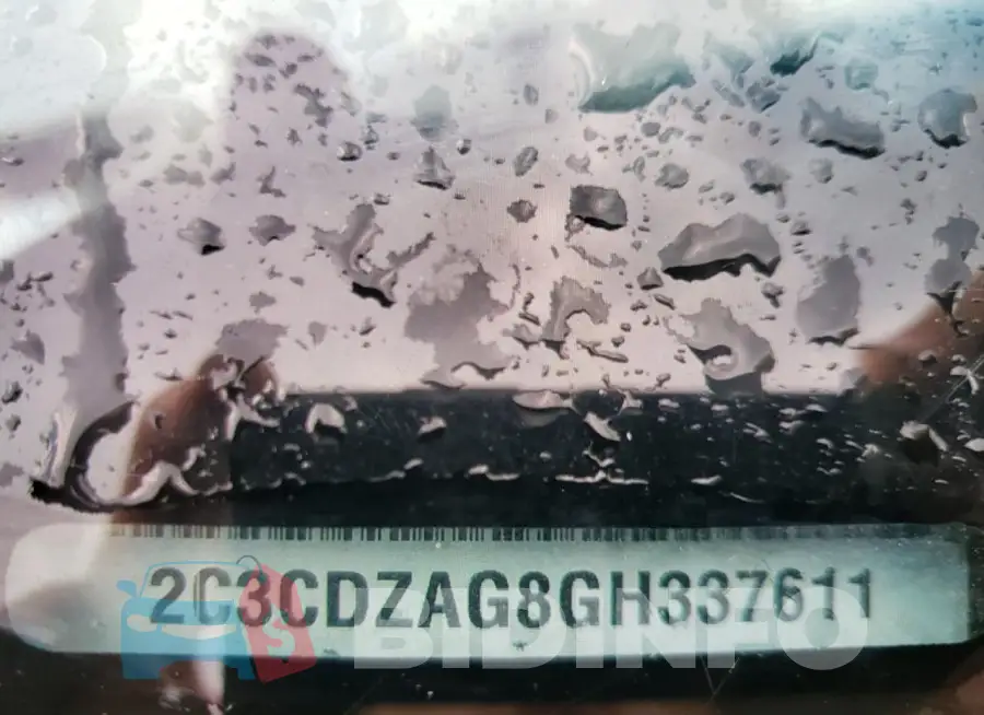 2C3CDZAG8GH337611 Photo# 13
