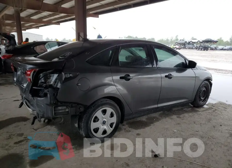 1FADP3E26JL240121 Photo# 3
